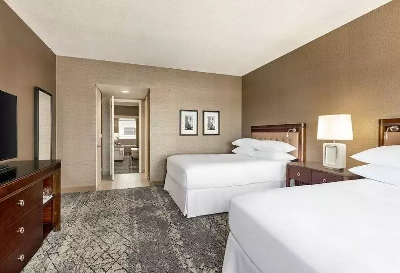 سوئیت کلاب, Sheraton Suites Chicago O'hare