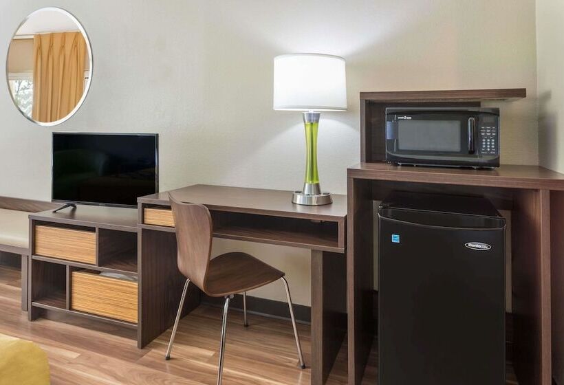 Номер Стандарт 2 Двуспальные Кровати, Super 8 By Wyndham Asheville Airport