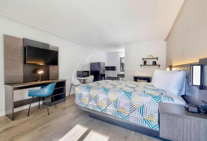 جناح, Motel 6 Effingham, Il