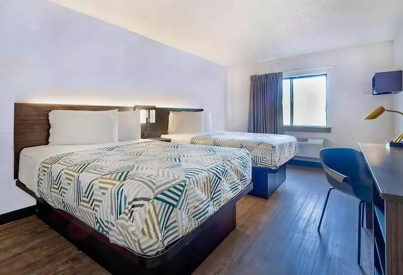 ２ダブルベッドのスタンダードルーム, Motel 6milwaukee, Wi  Glendale