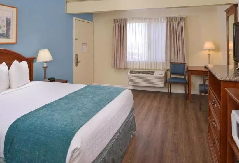 اتاق استاندارد برای معلولان, Edgewater Inn And Suites