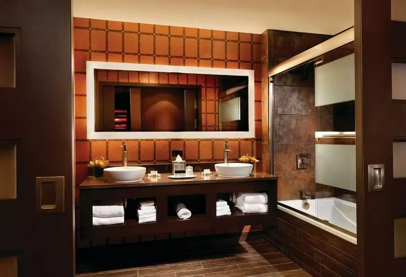 キングサイズベッドのスタンダードルーム, Golden Nugget Hotel & Casino Las Vegas