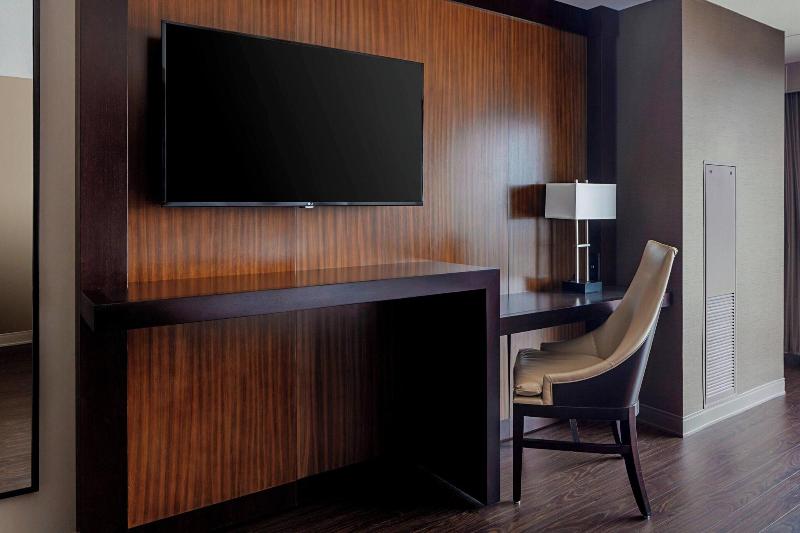 带大床的标准间, Baton Rouge Marriott