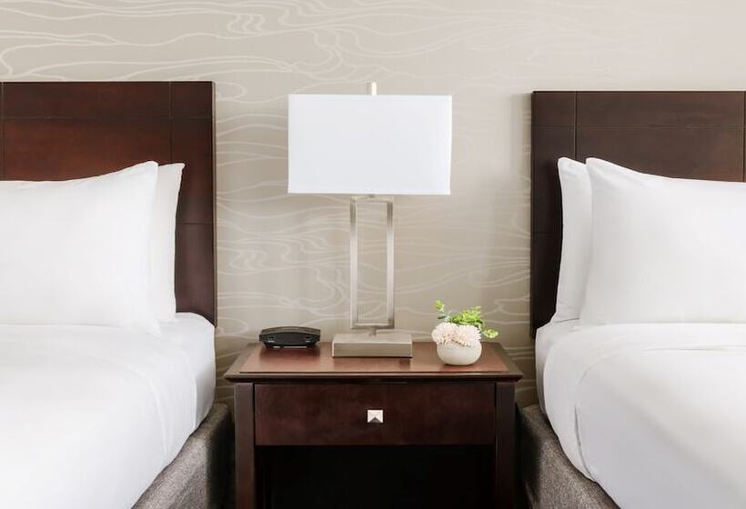 带2个双人床的标准工作室, Crowne Plaza Phoenix Airport   Phx, An Ihg