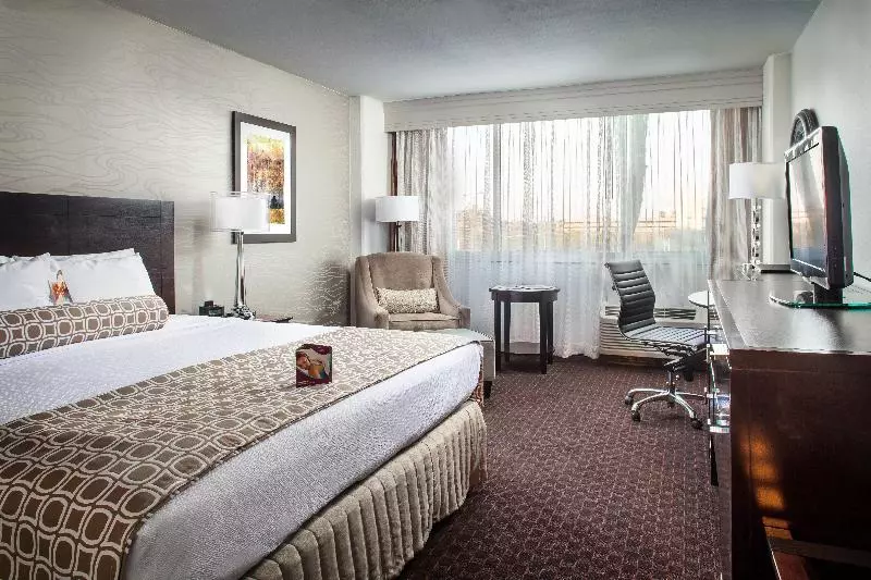 キングサイズベッドのスタンダードルーム, Crowne Plaza Phoenix Airport   Phx, An Ihg