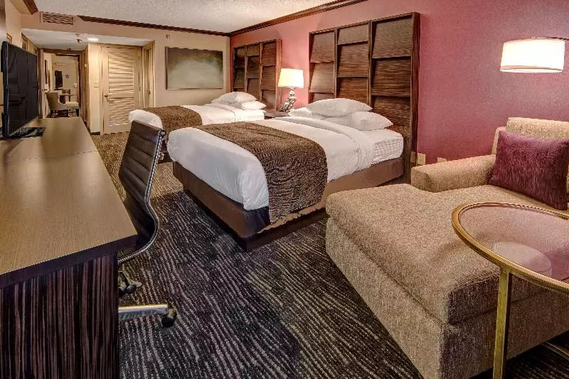 リバービュースタンダードルーム, Doubletree By Hilton Hotel Decatur Riverfront