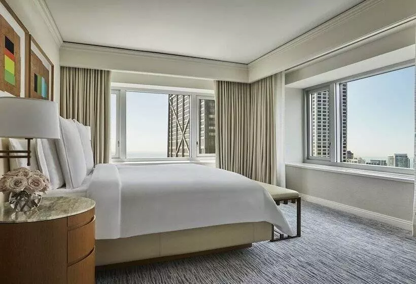 اتاق استاندارد با تخت دوبل, Four Seasons  Chicago