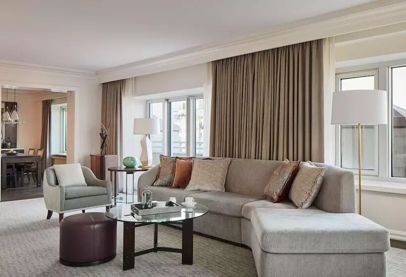 سوییت, Four Seasons  Chicago