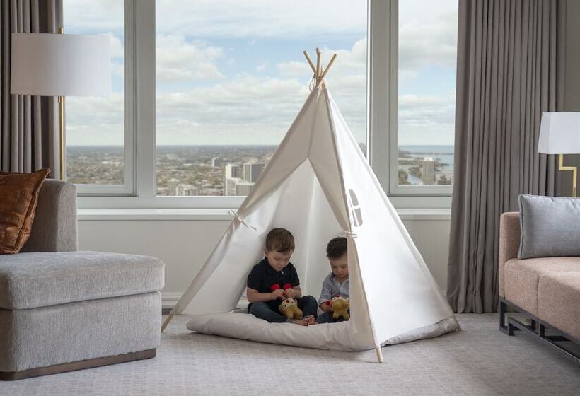 Premium Suite, Four Seasons  Chicago