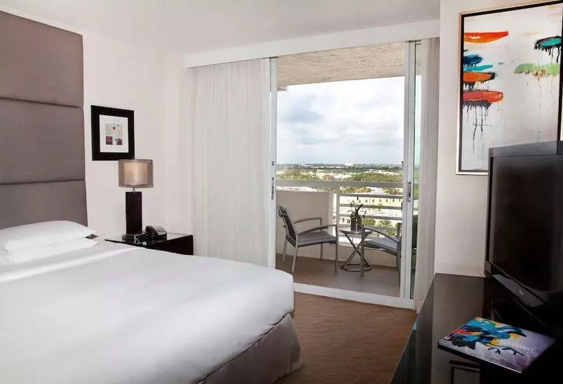 سوئیت با تخت بزرگ, Galleryone Doubletree Hilton Gc Turtle Cove