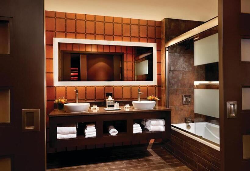 جناح, Golden Nugget Hotel & Casino Las Vegas