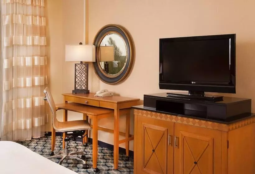اتاق استاندارد با 2 تخت دوبل, Greenville Marriott