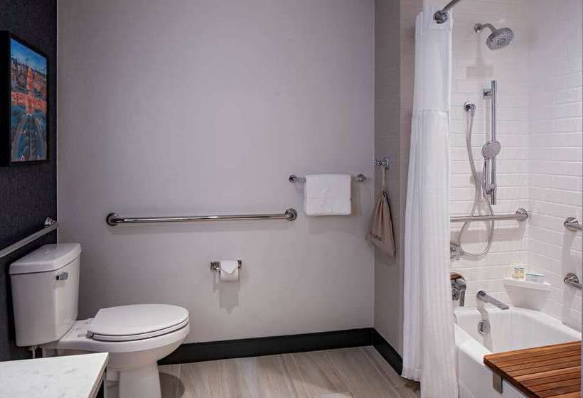 غرفة ديلوكس, Hilton Cincinnati Airport