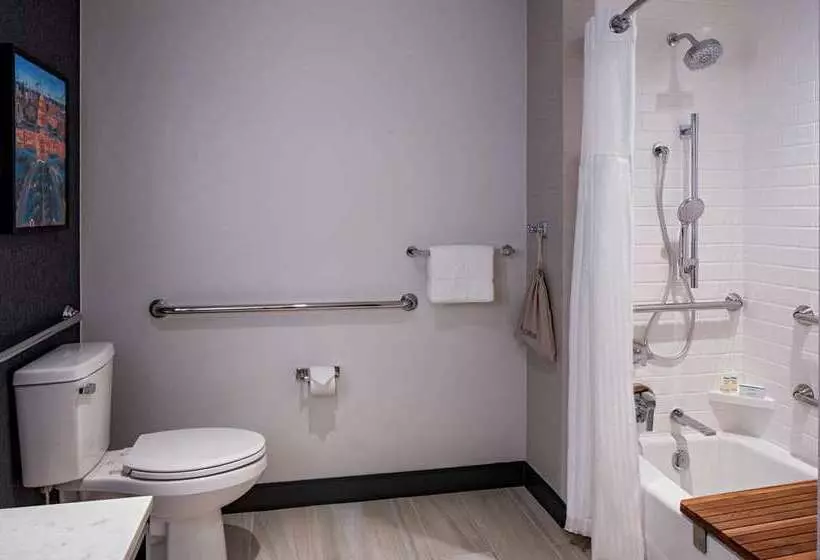 デラックスルーム, Hilton Cincinnati Airport