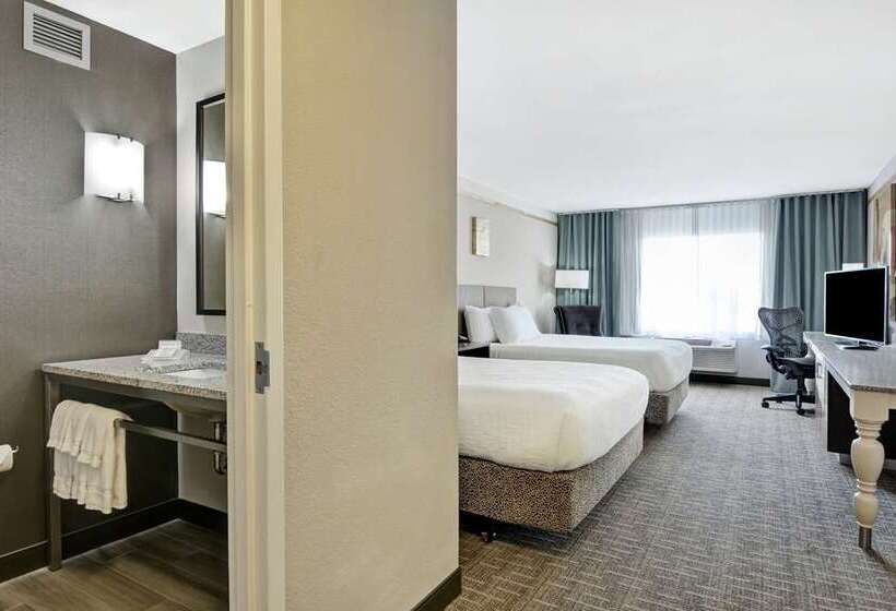 Номер Стандарт, Hilton Cincinnati Airport