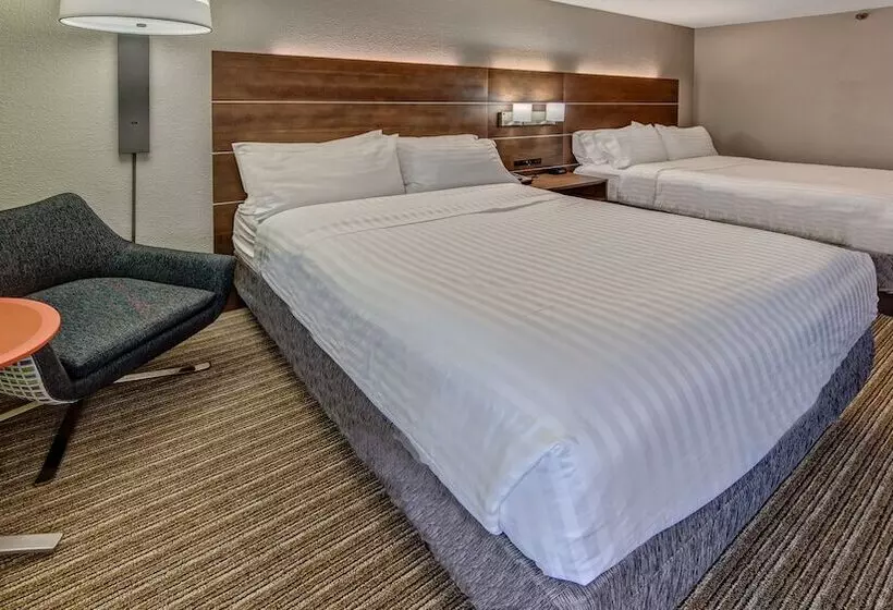 ２ダブルベッドのスタンダードルーム, Holiday Inn Express Memphis Medical Center   Midtown, An Ihg