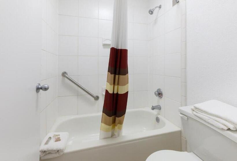 带2个双人床的标准工作室, Horizon Inn & Suites