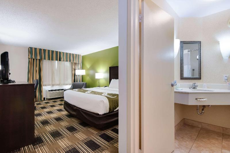 キングサイズベッドのスタンダードルーム, Quality Inn Oneontacooperstown Area