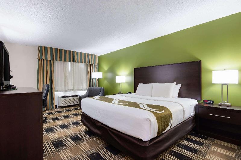 キングサイズベッドのスタンダードルーム, Quality Inn Oneontacooperstown Area