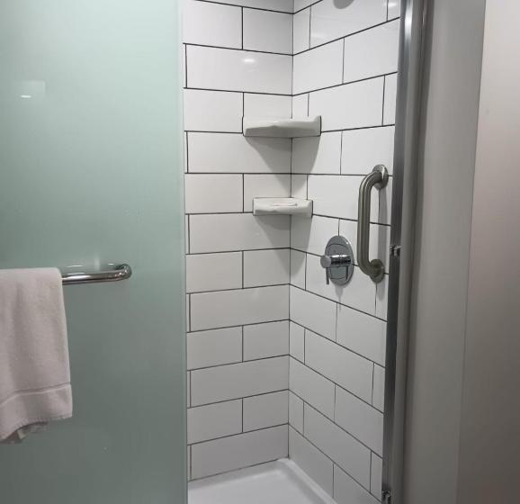 스탠다드 룸 킹사이즈 침대, Quality Inn & Suites Oceanfront