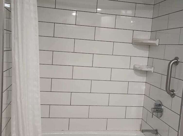 스탠다드 룸 더블 침대 2개, Quality Inn & Suites Oceanfront