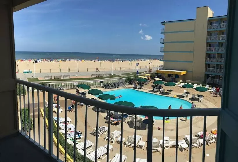 ２ダブルベッドのスタンダードルーム, Quality Inn & Suites Oceanfront