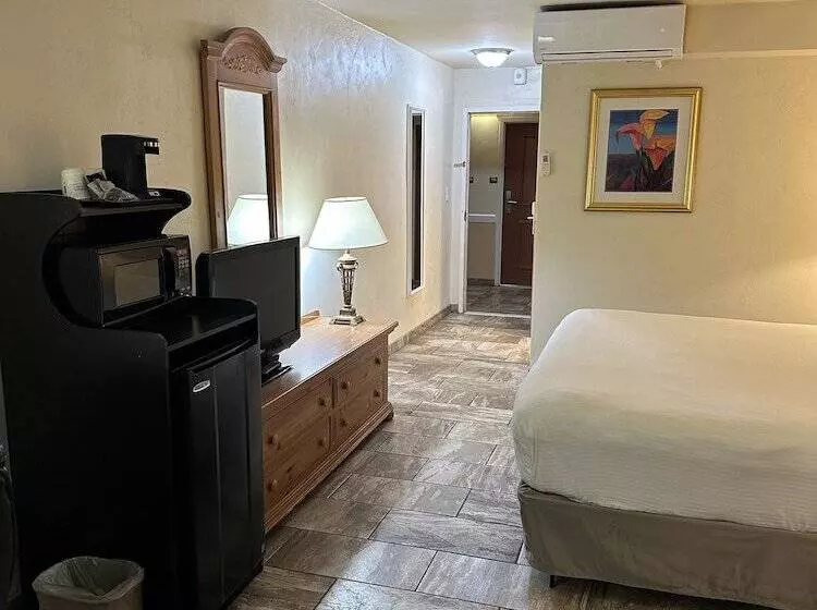 اتاق لوکس, Ramada Hotel & Conference Center By Wyndham Las Cruces