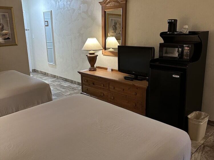 디럭스 룸, Ramada Hotel & Conference Center By Wyndham Las Cruces