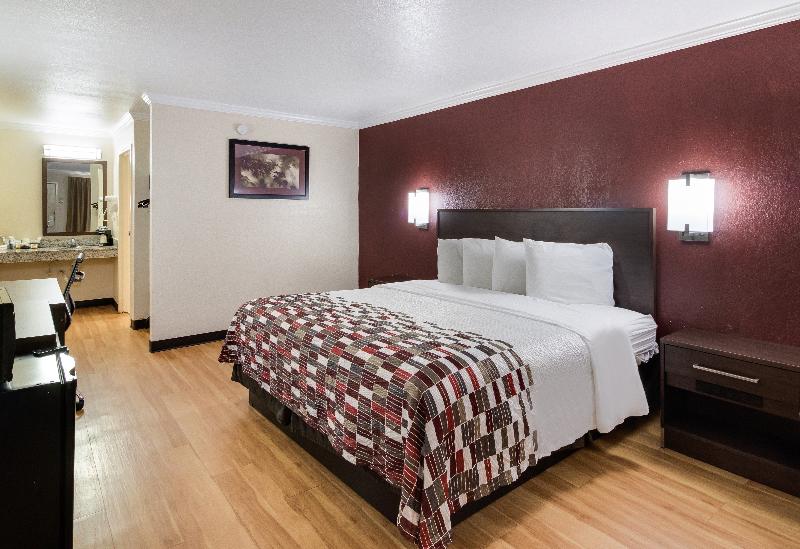 스탠다드 룸 킹사이즈 침대, Red Roof Inn & Suites Commerce  Athens