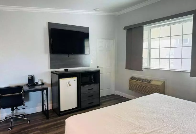 اتاق استاندارد با تخت بزرگ, Surestay By Best Western Fresno Central