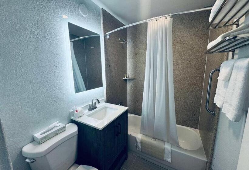 סוויטה, Surestay By Best Western Fresno Central