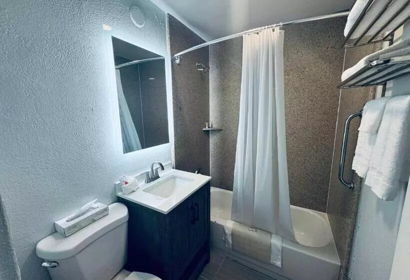 سوییت, Surestay By Best Western Fresno Central