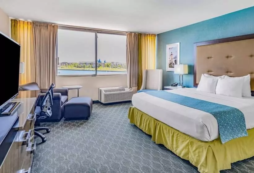 ダブルベッドスタンダードルーム, Wyndham Garden Kenosha Harborside