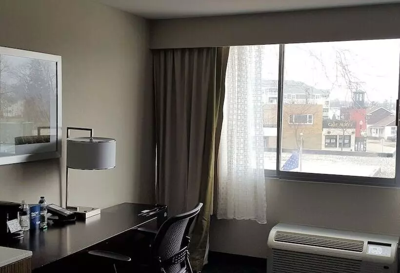 ダブルベッドスタンダードルーム, Wyndham Garden Kenosha Harborside