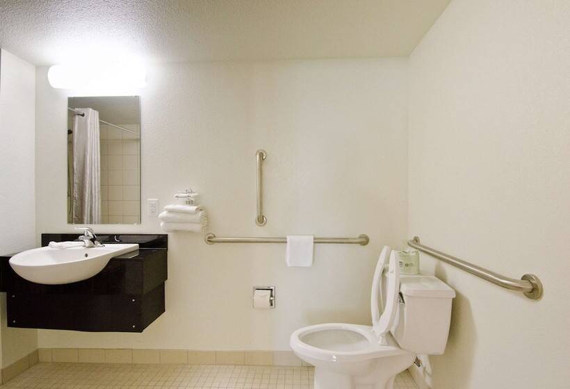 غرفه قياسيه سريرين مزدوجين, Motel 6 Frederick, Md   Fort Detrick