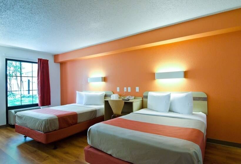 غرفه قياسيه سريرين مزدوجين, Motel 6 Frederick, Md   Fort Detrick