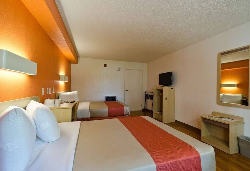 غرفه قياسيه سريرين مزدوجين, Motel 6 Frederick, Md   Fort Detrick