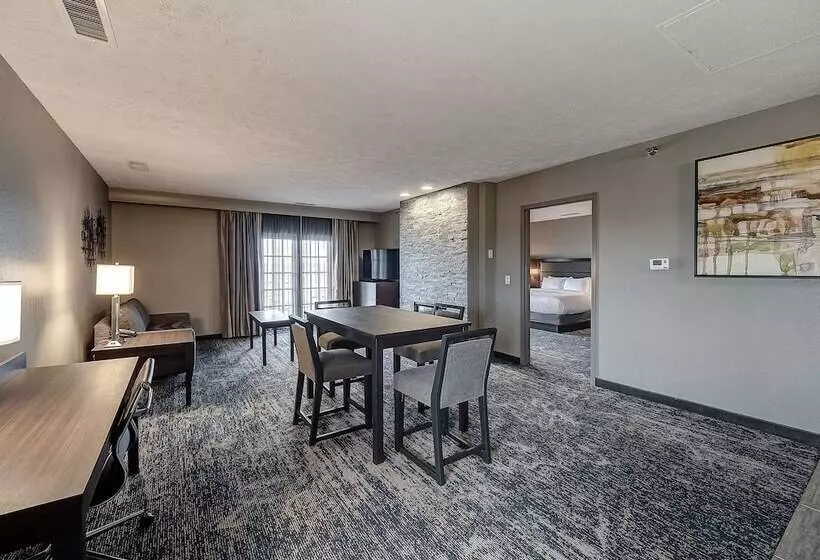 سوئیت پرزیدنت, Doubletree By Hilton Hotel Bloomington