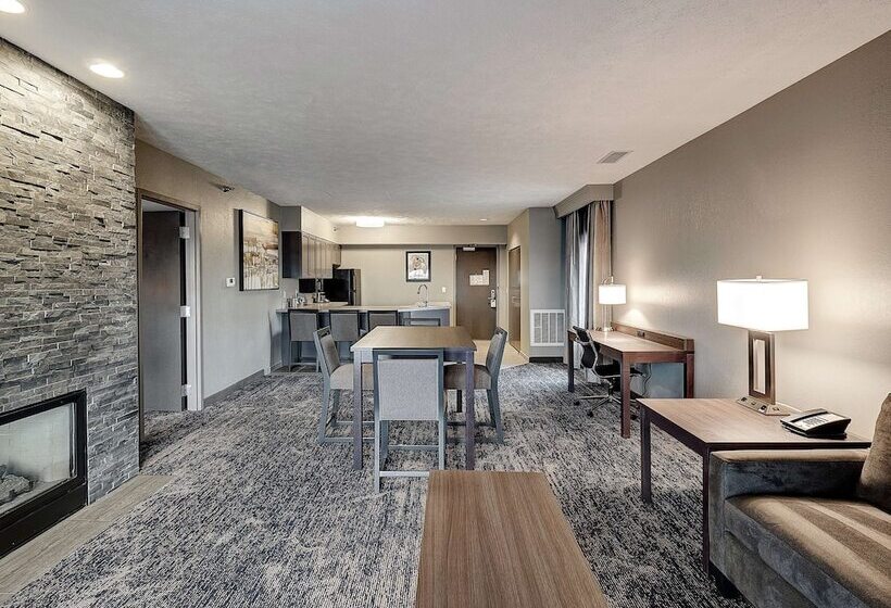 프레지덴셜 스위트, Doubletree By Hilton Hotel Bloomington