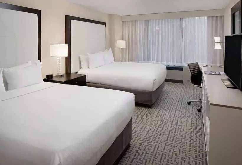 ２ダブルベッドのスタンダードルーム, Doubletree By Hilton  Chicago  Magnificent Mile