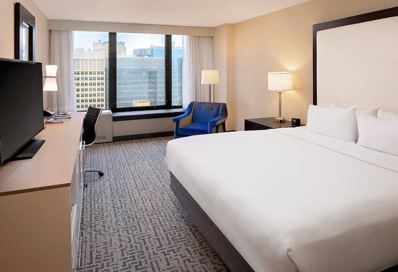 Standard Szoba King Size Bed, Doubletree By Hilton  Chicago  Magnificent Mile
