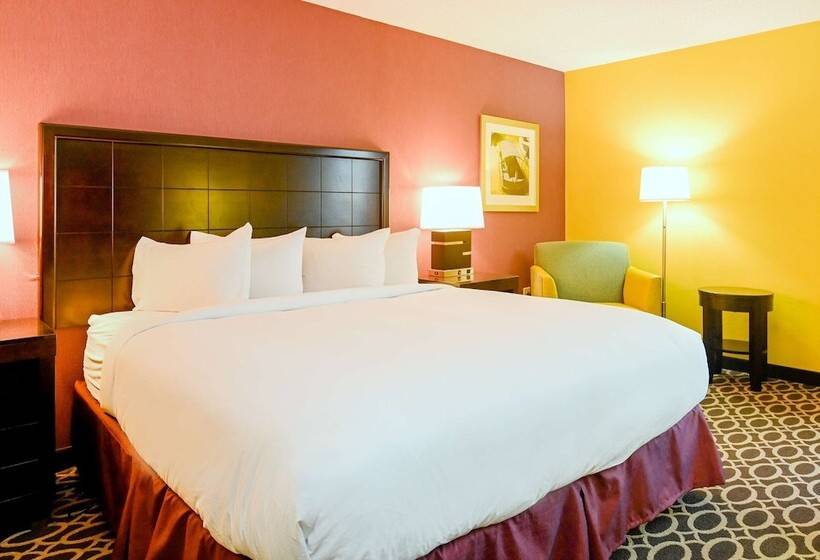 سوییت, Doubletree By Hilton Richmond Midlothian