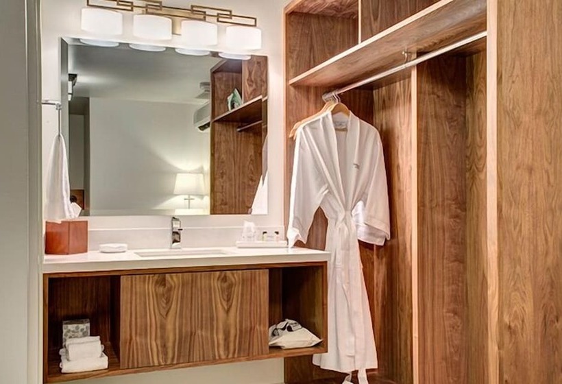 带2个双人床的标准工作室, Durant