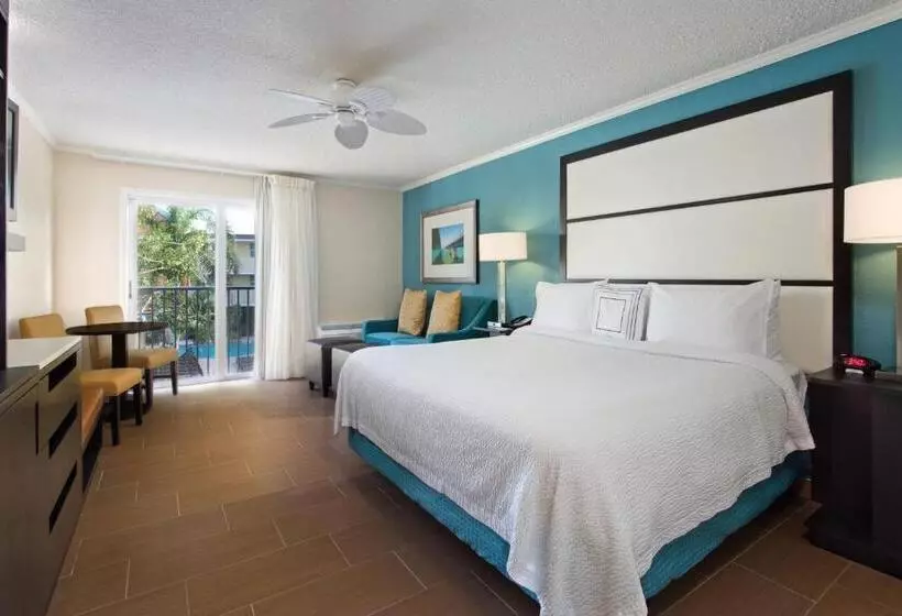 استودیو استاندارد با تخت کینگ, Fairfield Inn & Suites by Marriott Key West