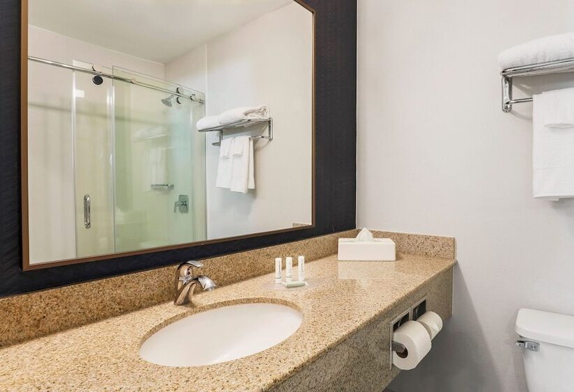 غرفه قياسيه سريرين مزدوجين, Fairfield Inn And Suites By Marriott San Jose Airport