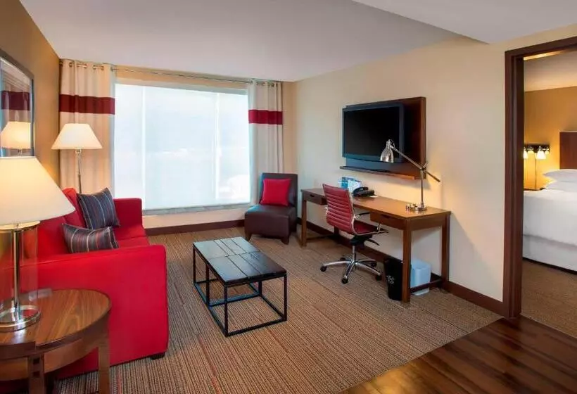 スイート, Four Points By Sheraton Charleston