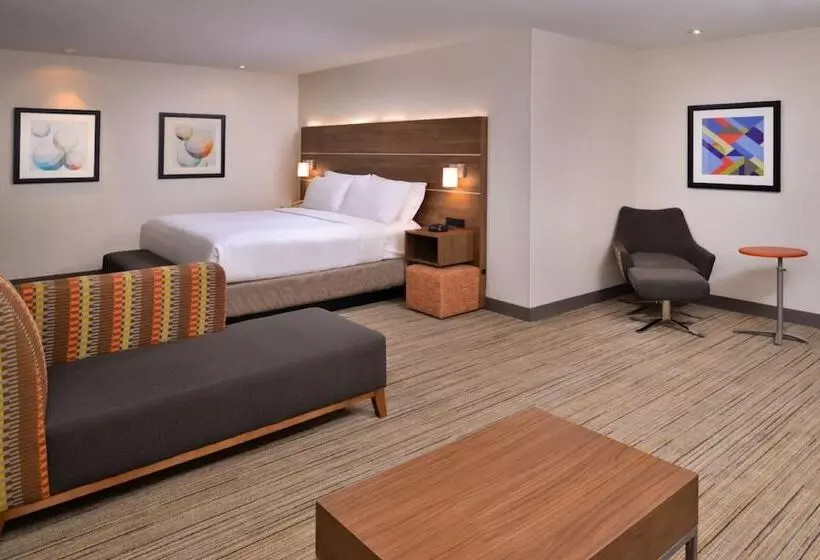 سوییت, Holiday Inn Express Walnut Creek, An Ihg