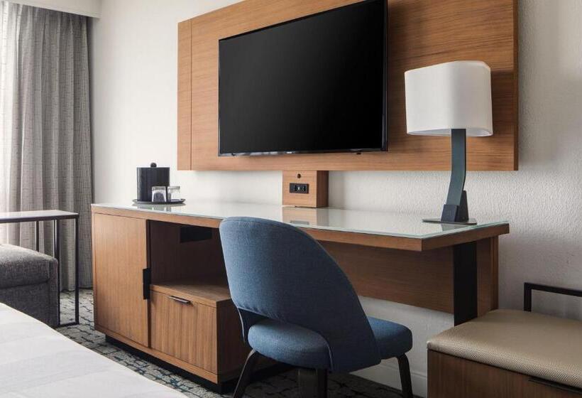 מיטת קינג בסוויטה, Houston Marriott South At Hobby Airport
