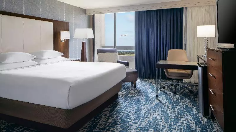 キングサイズベッドのスタンダードルーム, Hyatt Regency Dfw International Airport