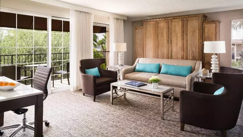 سوئیت پریمیوم, Hyatt Regency Newport Beach